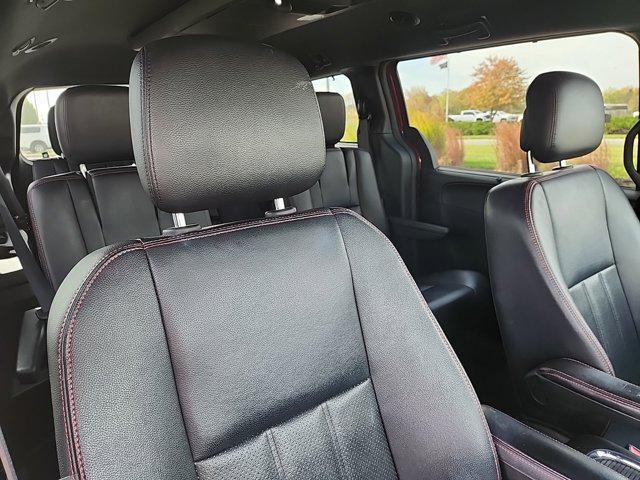 2015 dodge grand caravan r/t