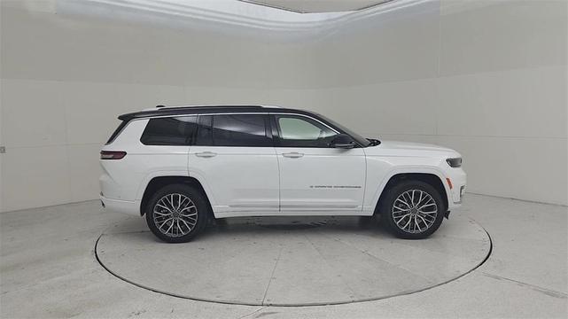 2024 jeep grand cherokee l summit