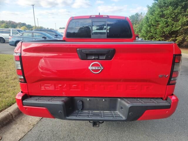 2022 nissan frontier sv