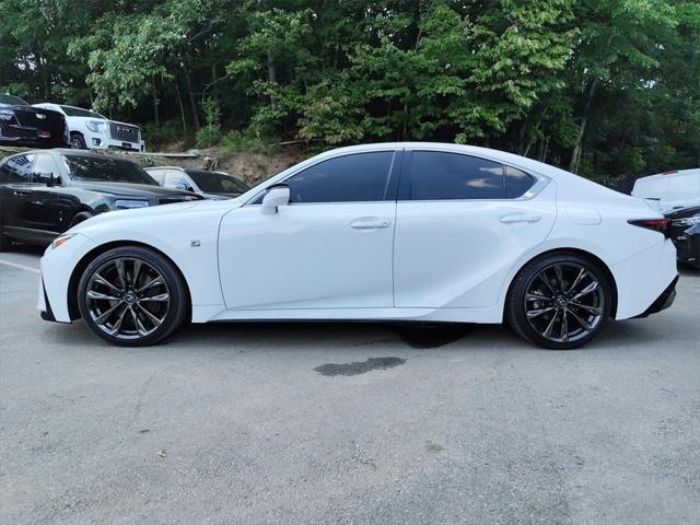 2022 lexus is 350 base