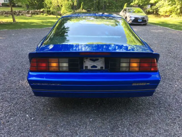 1987 camaro iroc z28 in excellent condition with absolutely no rust! no reserve