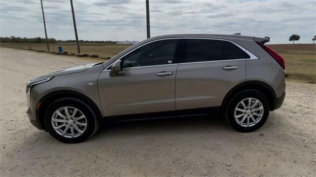 2022 cadillac xt4 luxury