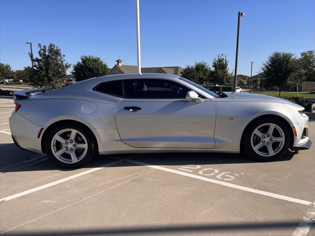 2018 chevrolet camaro 1lt