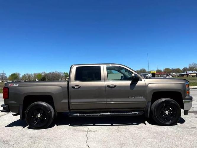 2015 chevrolet silverado 1500 crew cab lt pickup 4d 5 3/4 ft in harrisonville, missouri