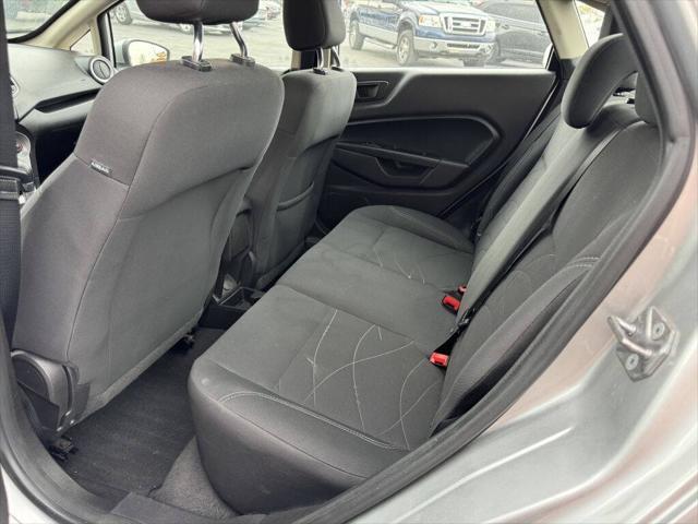 2019 ford fiesta se