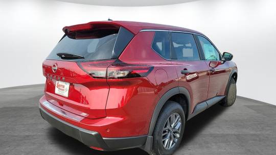 new 2024 nissan rogue s fwd