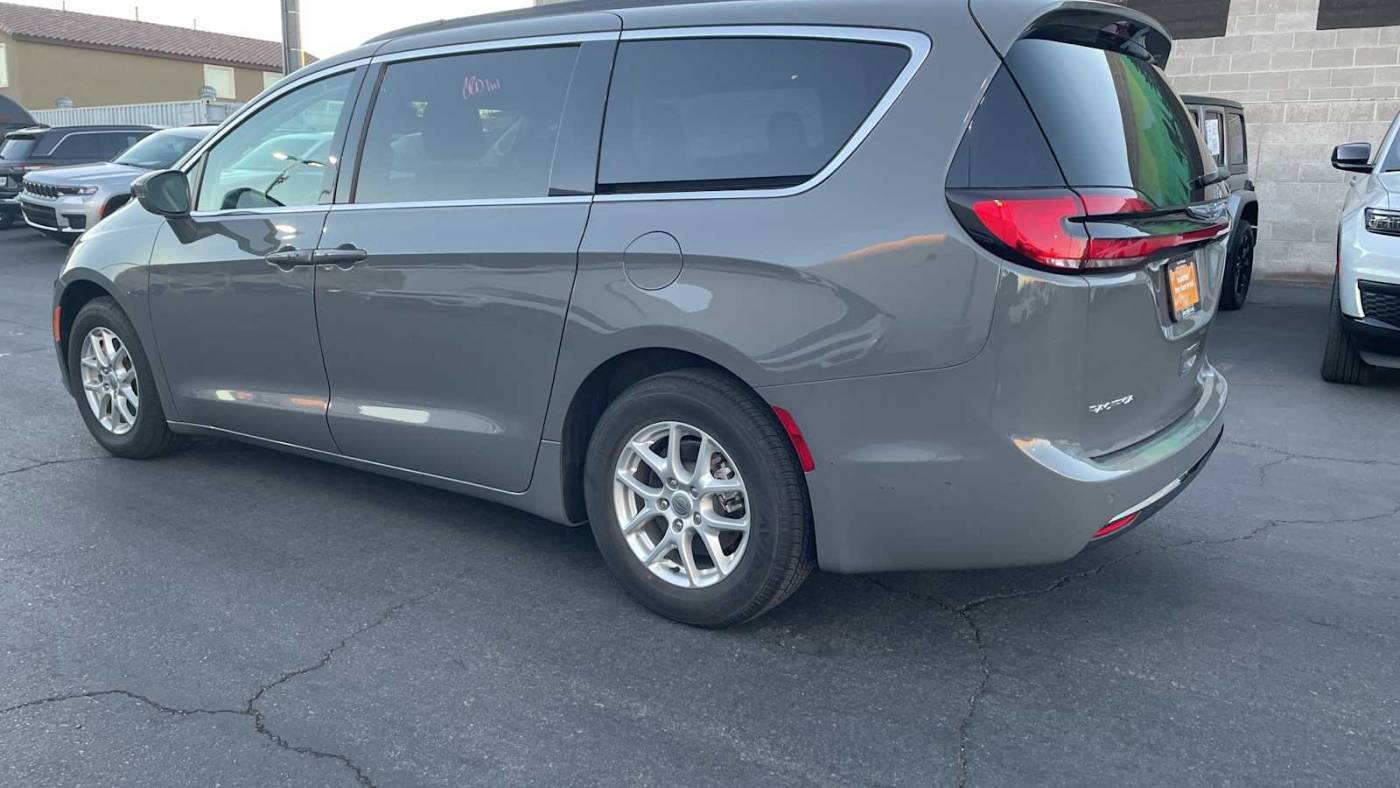 used 2022 chrysler pacifica touring l $21,000great deal 61,818 mi. location: las vegas