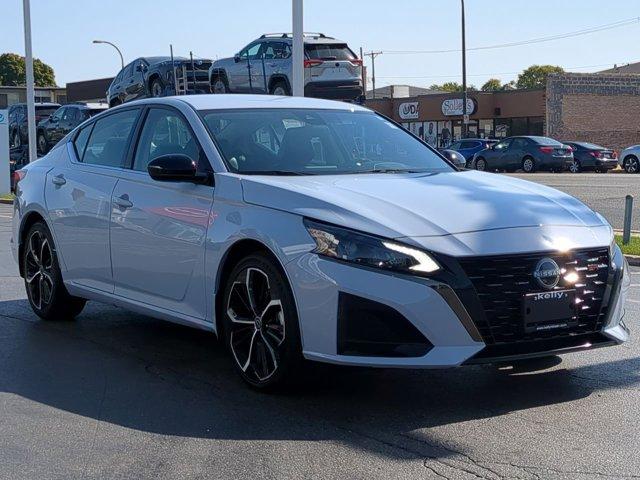 2023 nissan altima 2.5 sr