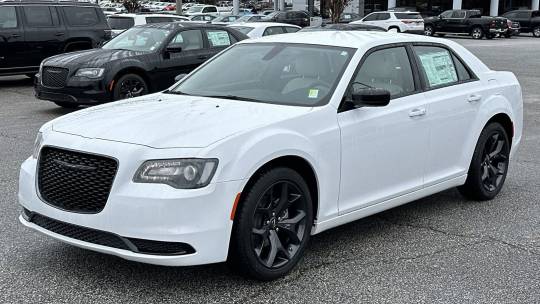 2023 Chrysler 300 touring