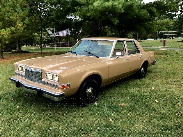1984 plymouth gran fury police car tribute, 318 c.i. 4 bbl. fr. rear sway bars