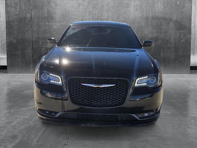 2015 chrysler 300 s