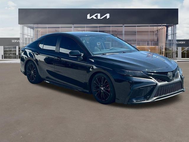 2021 toyota camry se nightshade