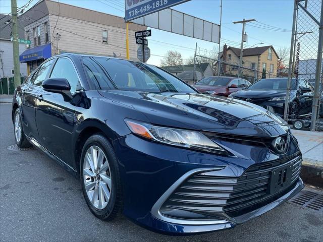 2021 toyota camry le