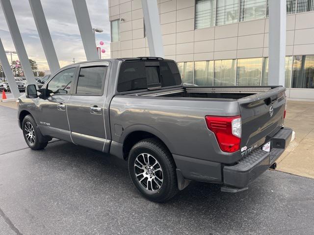 2021 nissan titan sv