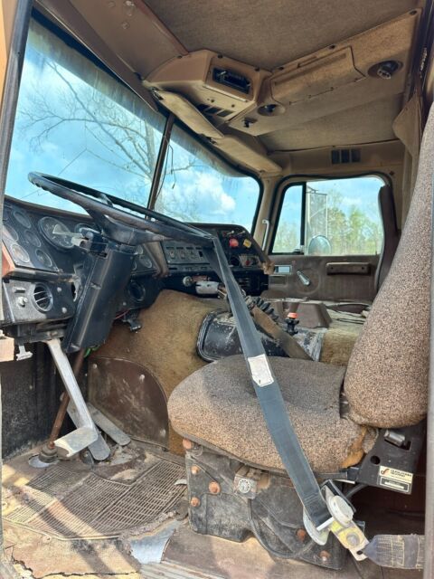 1985 international cabover no engine or trans