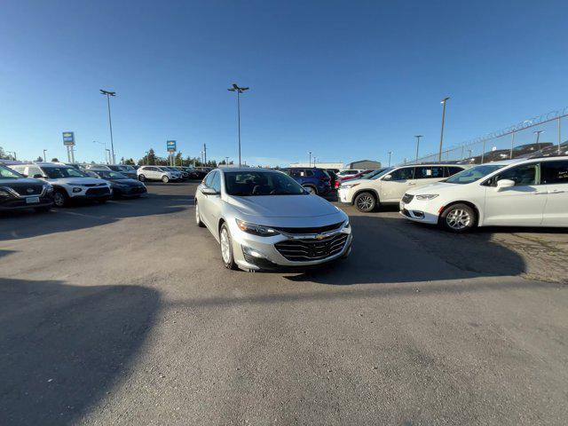 2022 chevrolet malibu fwd lt