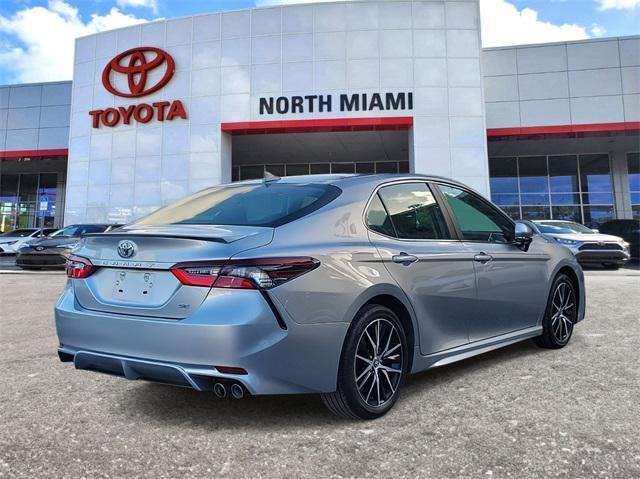 2024 toyota camry se