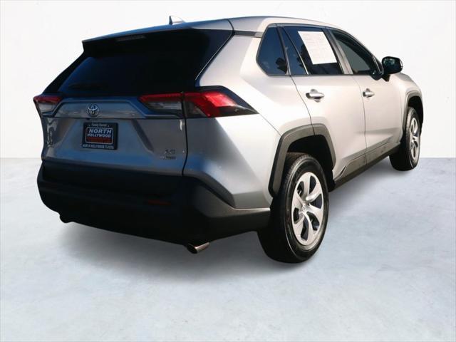 2022 toyota rav4 le
