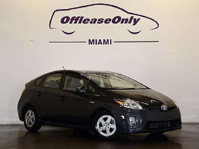 2011 toyota prius hybrid hatchback in miami, fl