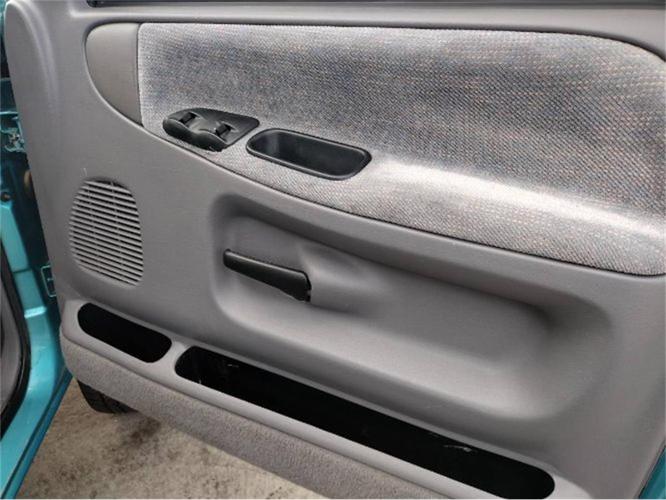 1996 dodge ram in cadillac, michigan