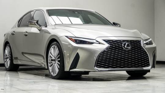 2022 Lexus IS