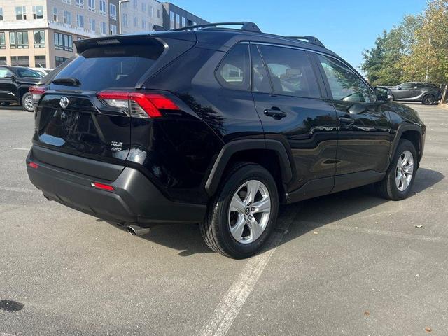 2019 toyota rav4 xle