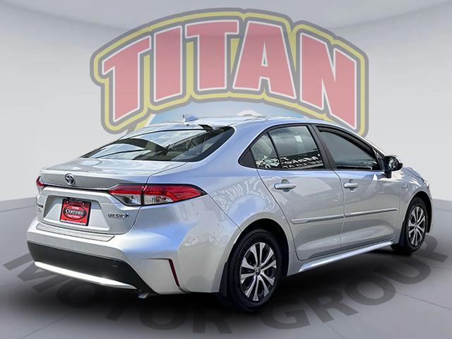 2021 toyota corolla hybrid le