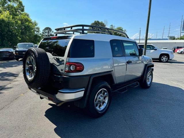 2012 toyota fj cruiser base