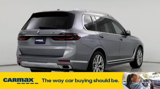 2023 BMW X7