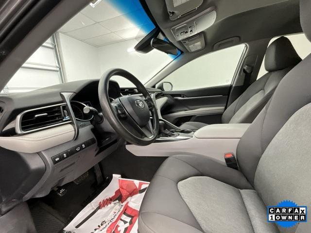 2020 toyota camry le