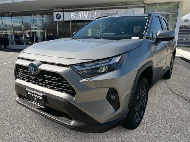 2022 toyota rav4 hybrid xle premium