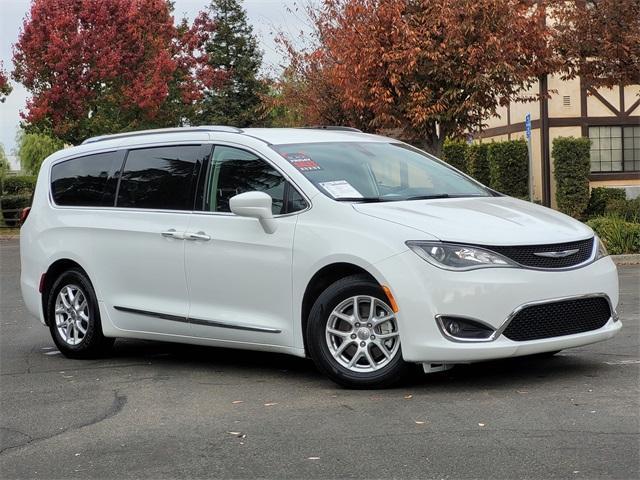2020 chrysler pacifica touring-l