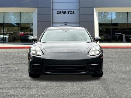 2018 porsche panamera