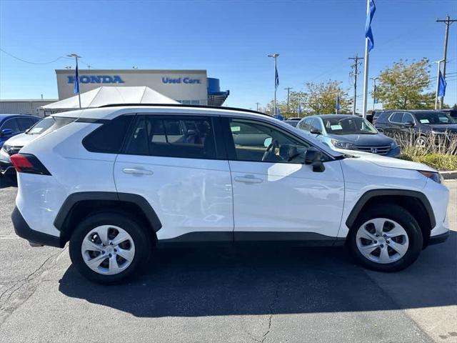 2020 toyota rav4 le