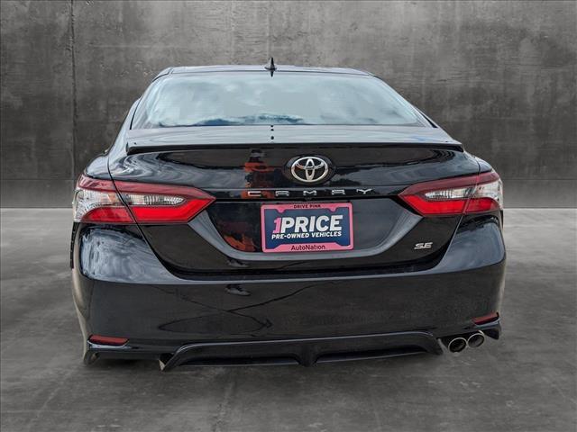 2022 toyota camry se
