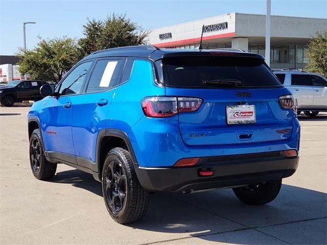 2023 jeep compass trailhawk