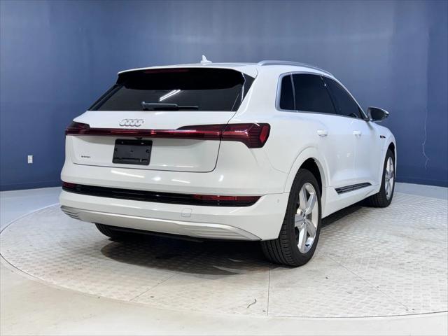 2019 audi e-tron premium plus