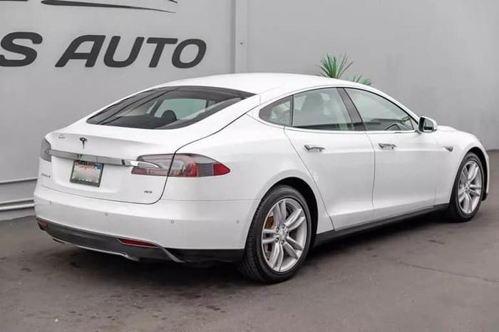 2014 tesla model s in sacramento, california