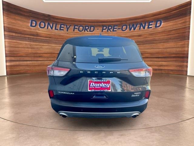2022 ford escape titanium hybrid
