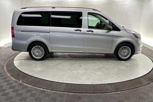 2023 mercedes-benz metris base