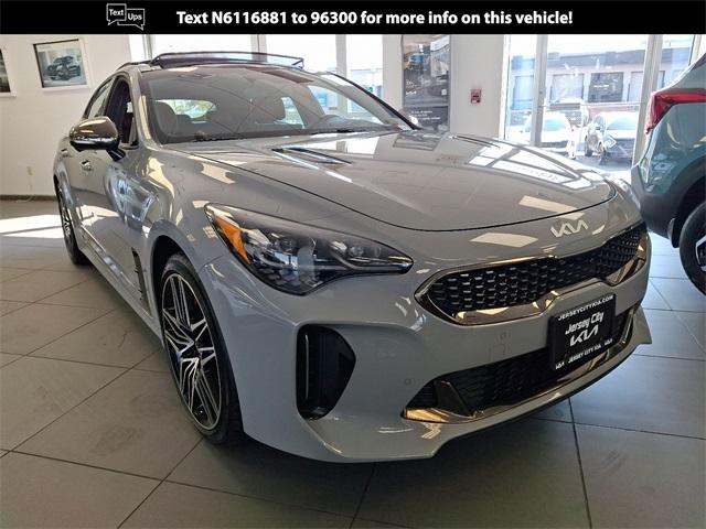 2022 kia stinger gt2