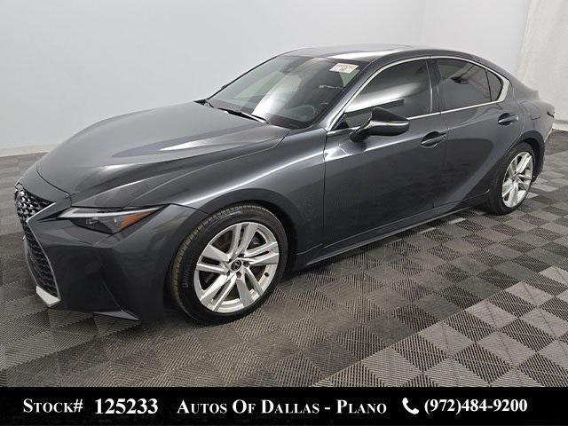 2023 lexus is 300 base