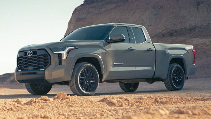 2022 toyota tundra sr5