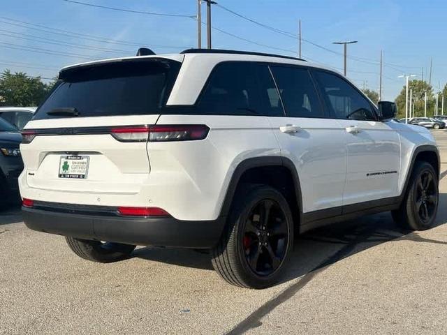 2022 jeep grand cherokee altitude