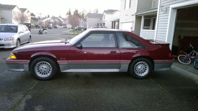 1989 ford mustang gt hatchback 2-door 5.0l maroon/grey