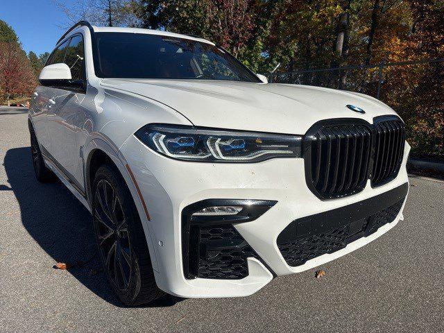 2022 bmw x7 m50i