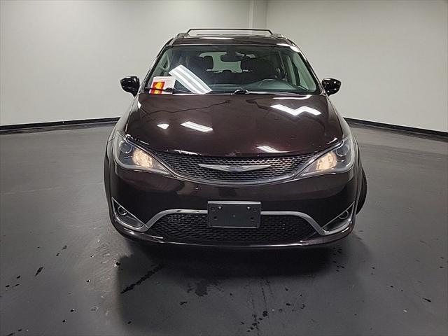 2017 chrysler pacifica touring-l