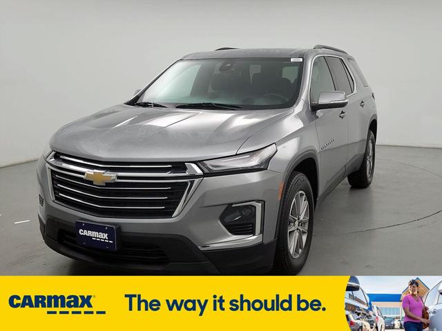 2023 chevrolet traverse lt cloth