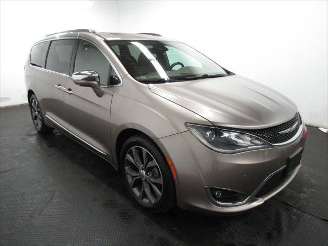 2017 chrysler pacifica limited