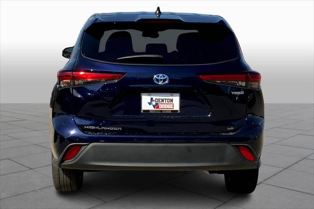2022 toyota highlander hybrid le